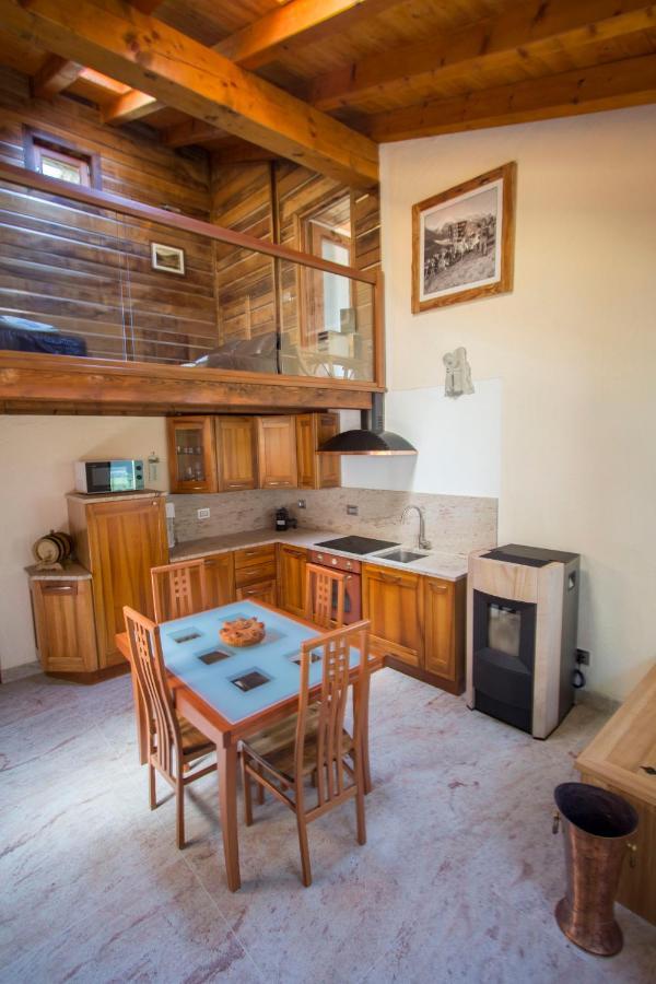 Villa La Grandze à Allein Extérieur photo