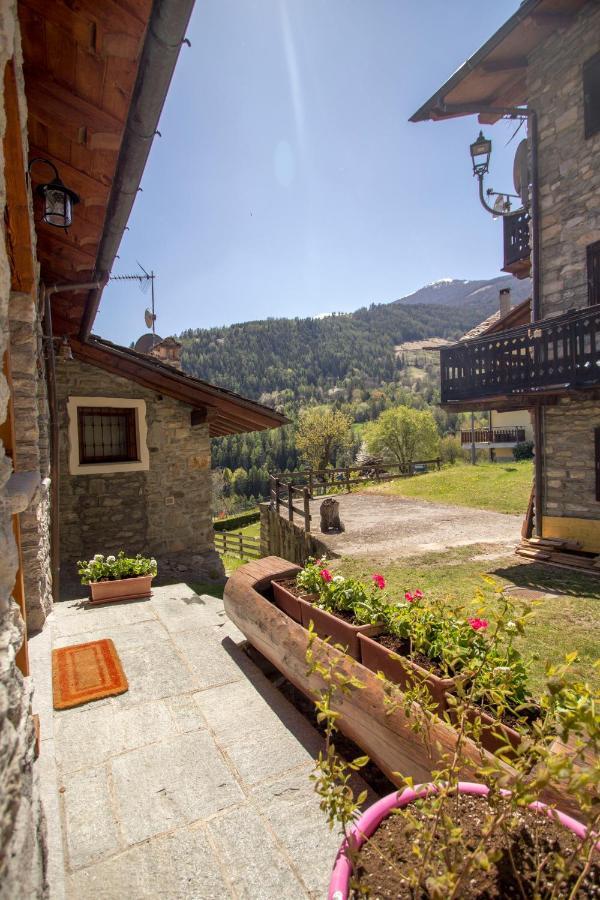 Villa La Grandze à Allein Extérieur photo