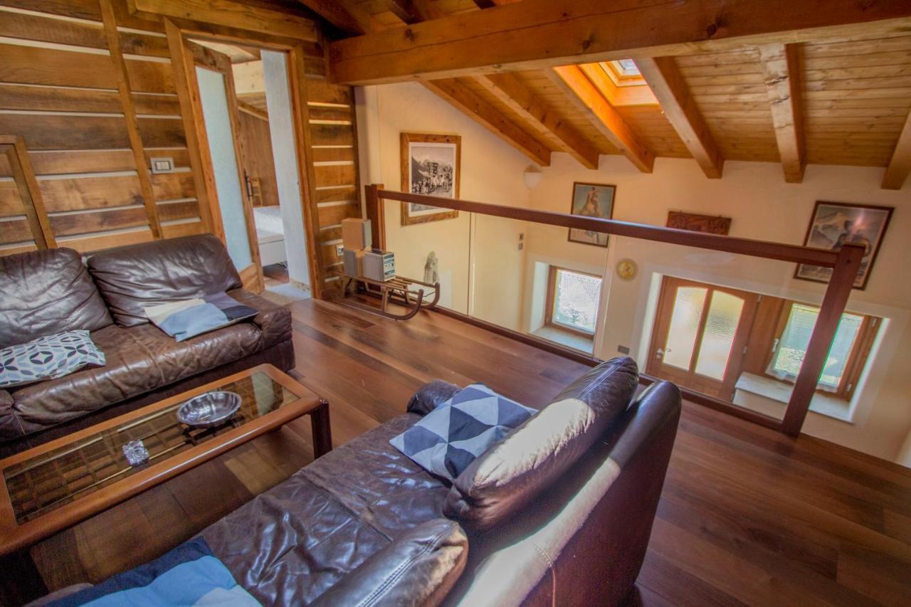 Villa La Grandze à Allein Extérieur photo